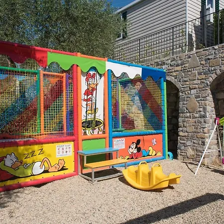 Üdülőpark Edy 2*