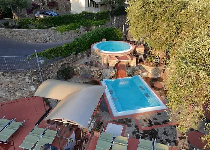 伊迪露营假日公园 假日公园 迪亚诺马里纳