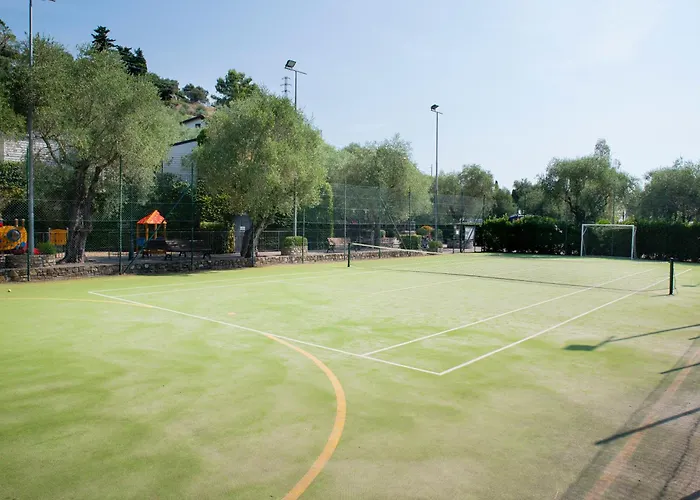 伊迪露营假日公园 2*