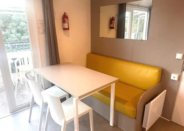 伊迪露营假日公园 2*