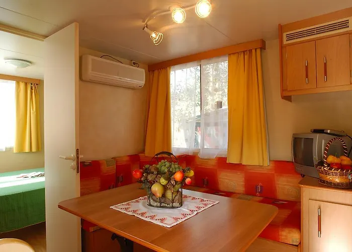 홀리데이파크 Edy 디아노마리나