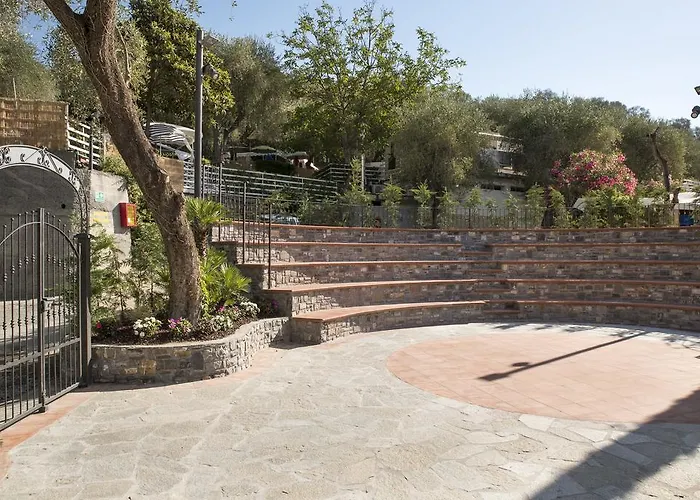 伊迪露营假日公园